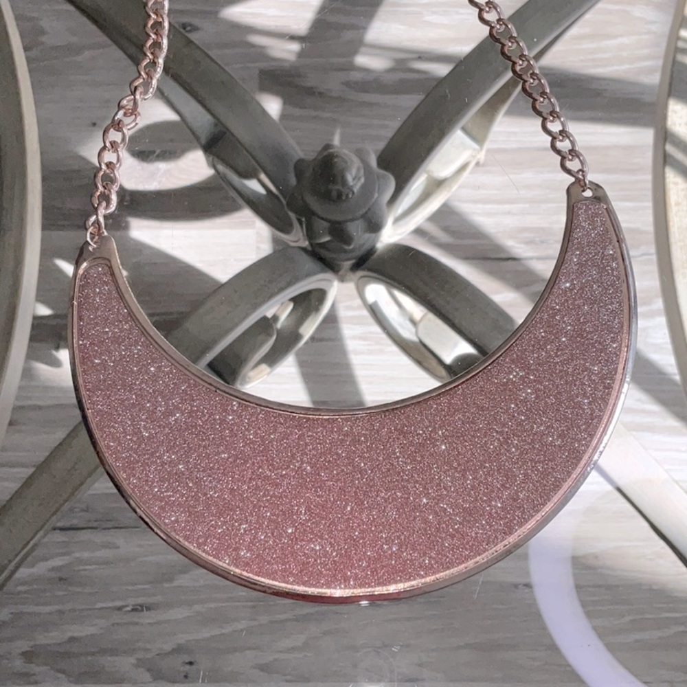 Rose gold shimmer necklace